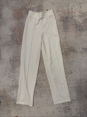 High-Waist White Crepe Straight-Leg Pants